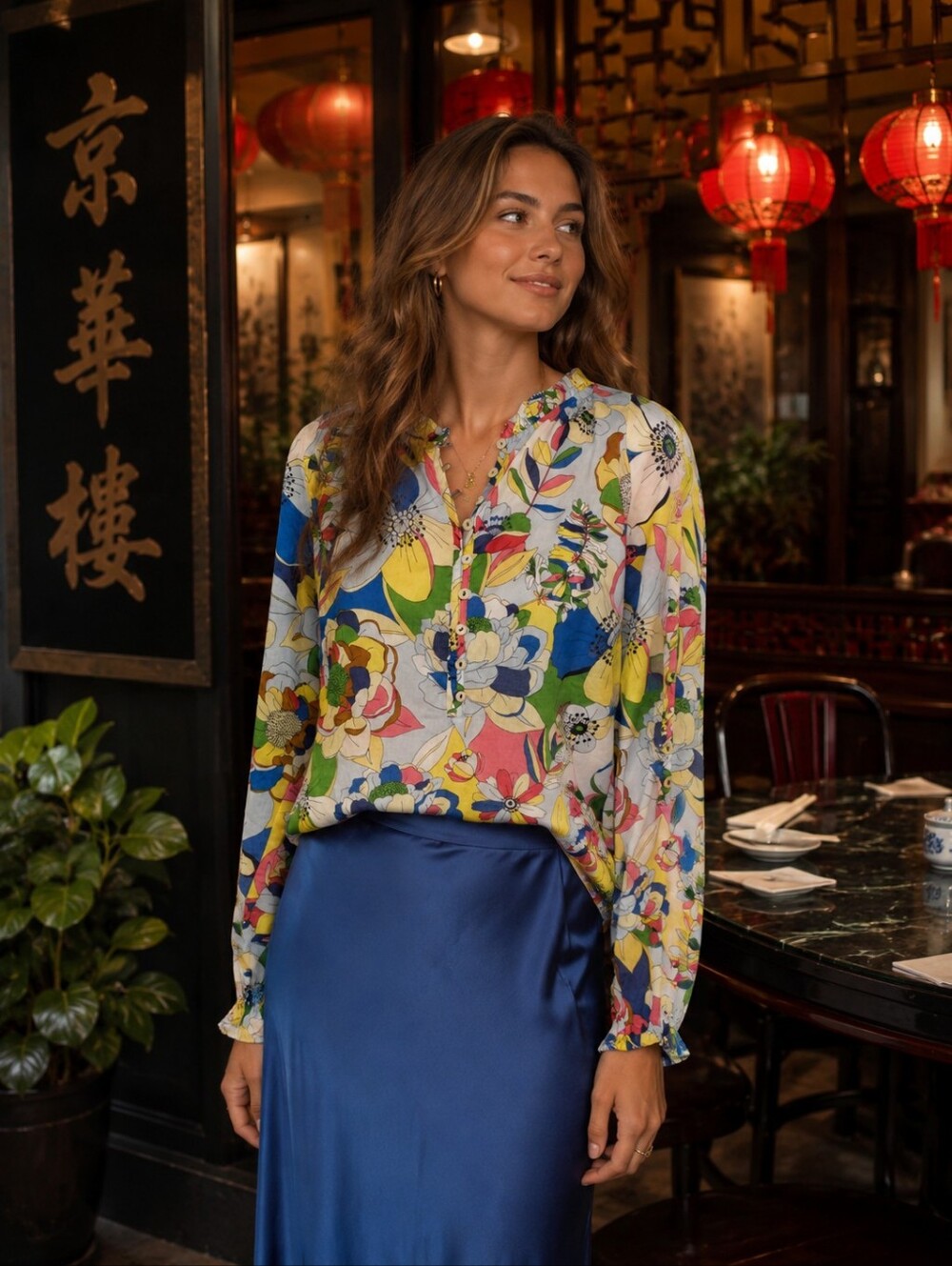 Talbots Colorful Floral Button Detail Blouse Size Small 100% Cotton